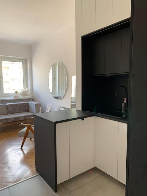 Cutest Studio With Best Location Варшава Екстериор снимка