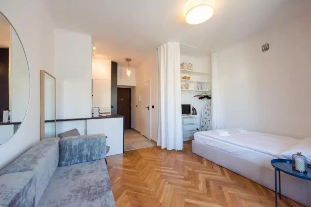 Cutest Studio With Best Location Варшава Екстериор снимка